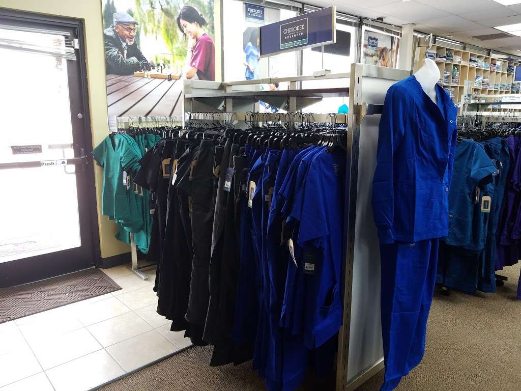 TMC Scrubs N More | 7227 Fannin St #105, Houston, TX 77030, USA | Phone: (713) 797-1212