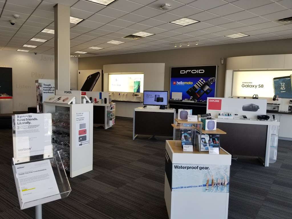 Verizon | 13818 Northwest Fwy, Houston, TX 77040, USA | Phone: (713) 690-1717