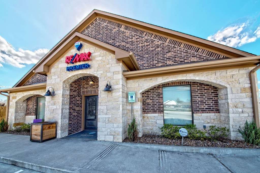 RE/MAX ONE - Premier | 10525 Eagle Dr #1, Mont Belvieu, TX 77523, USA | Phone: (281) 576-6000