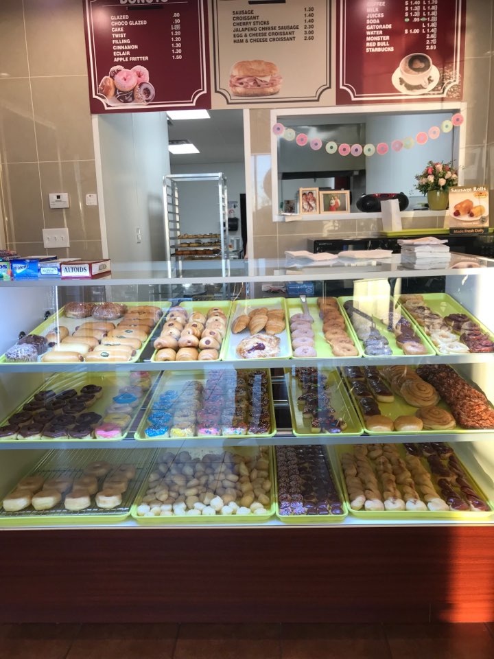 Donut House | 1800 S Independence Pkwy STE 110, McKinney, TX 75072, USA | Phone: (214) 856-5828