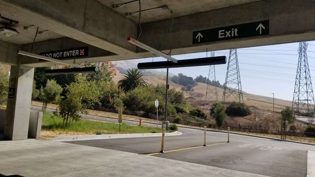 Multi story parking Ohlone college | Mission Blvd, Ohlone College Foundation, 43600 Mission Blvd, Fremont, CA 94539, USA