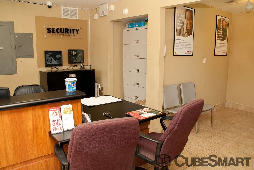 CubeSmart Self Storage | 43357 Division St, Lancaster, CA 93535 | Phone: (661) 948-5511