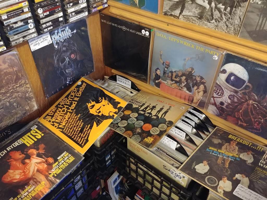 Vintage & Vinyl | 891 Front Rd, Windsor, ON N9J 2A4, Canada | Phone: (519) 980-7283