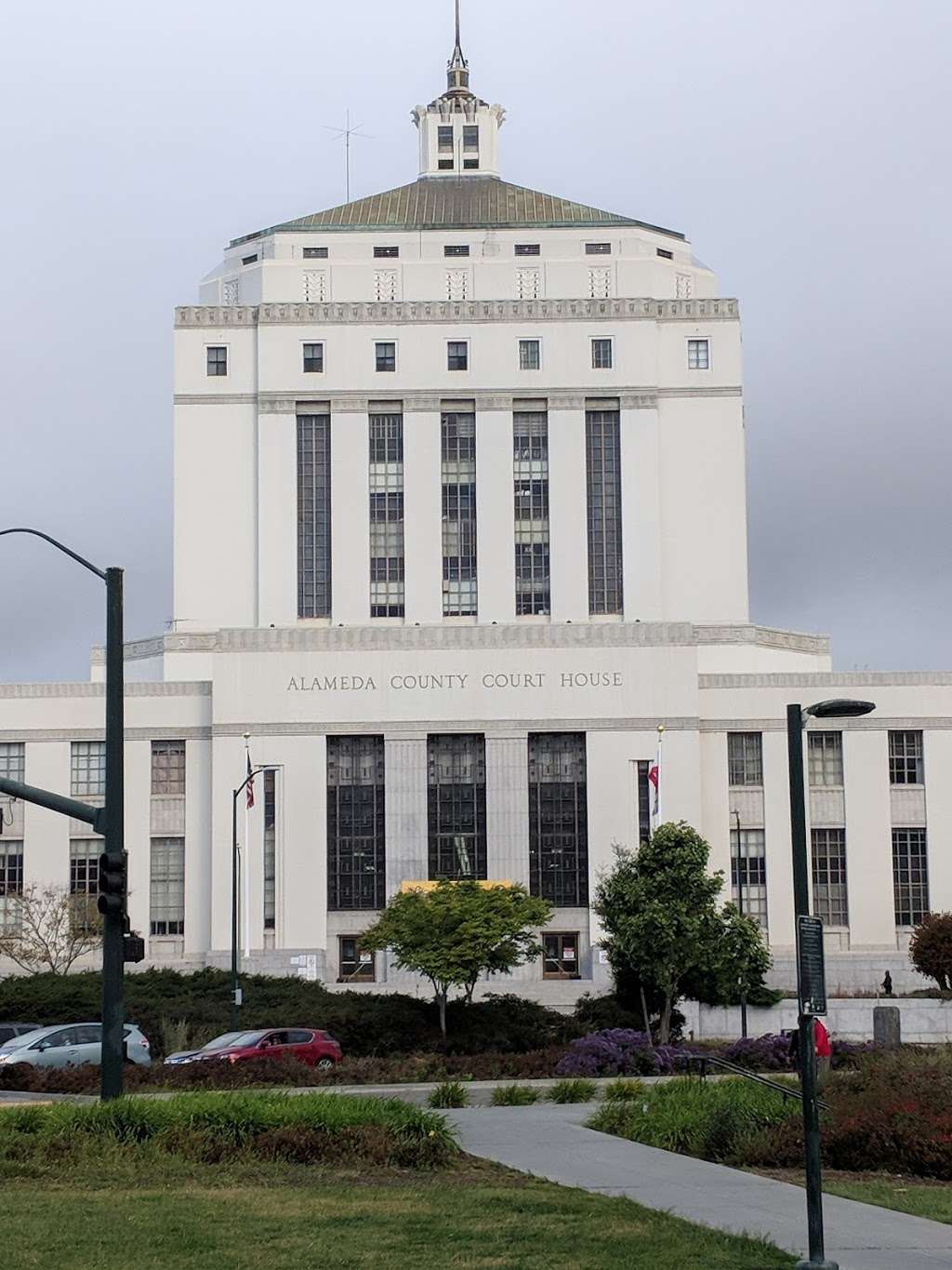 Alameda County Superior Courthouse | 1225 Fallon St, Oakland, CA 94612, USA | Phone: (510) 891-6000