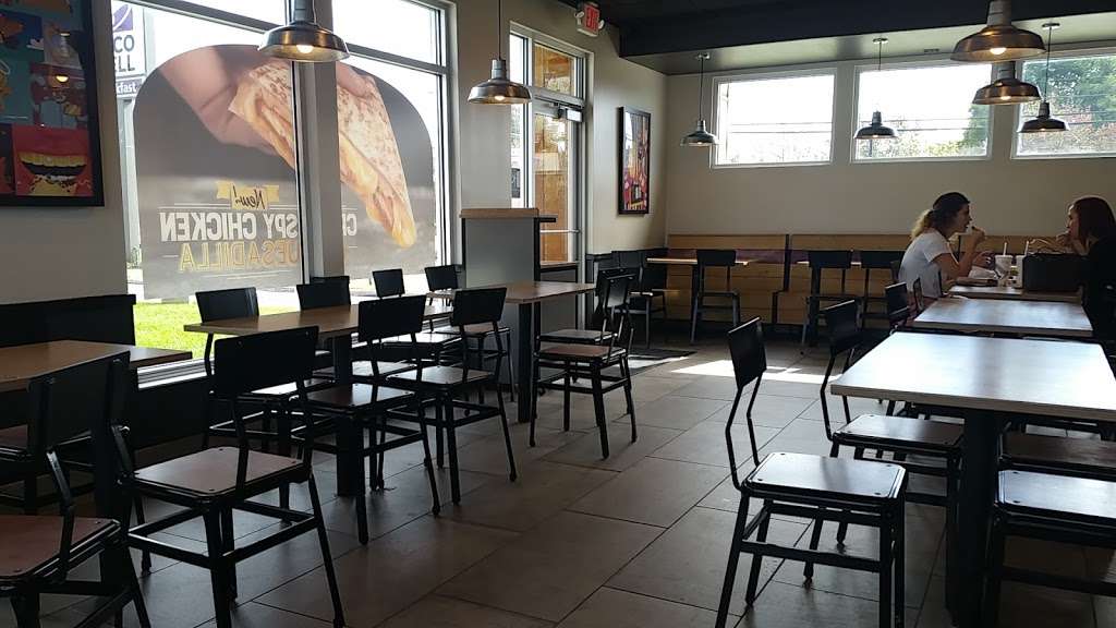 Taco Bell | 366 Convery Blvd, Perth Amboy, NJ 08861, USA | Phone: (732) 826-1774