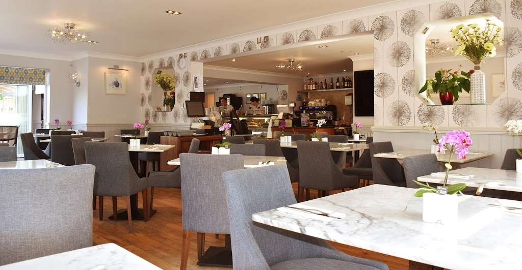 Twig and Spoon | Ash Lane, Ash, West Kingsdown, Nr Sevenoaks TN15 7EG, UK | Phone: 01474 852788