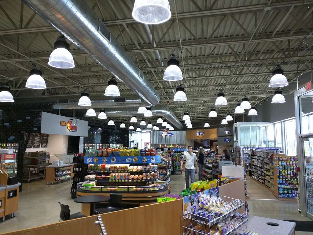 Buckys Convenience Store | 1095 Pyott Rd, Crystal Lake, IL 60014, USA | Phone: (815) 459-1560