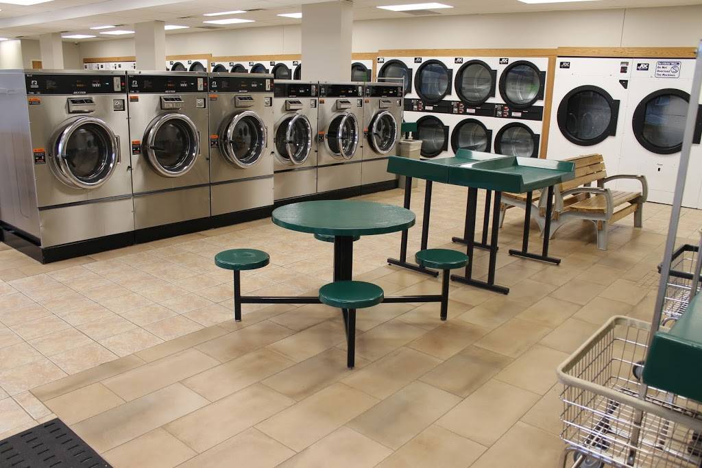 Clothesline Laundromat | 1838 Oakdale Ave, West St Paul, MN 55118, USA | Phone: (651) 925-6611