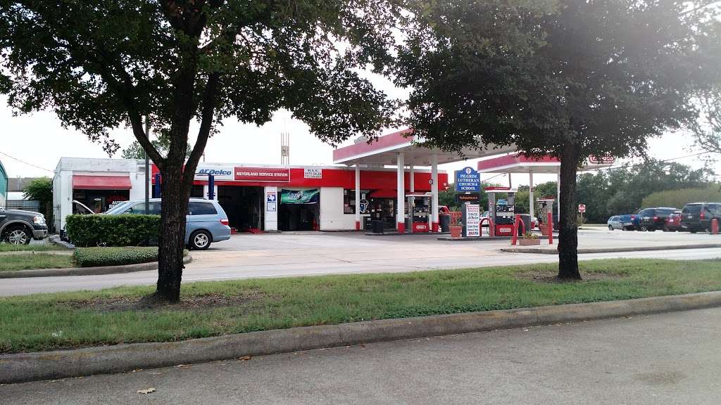 Conoco | 5265 Beechnut St, Houston, TX 77096, USA | Phone: (713) 664-7298