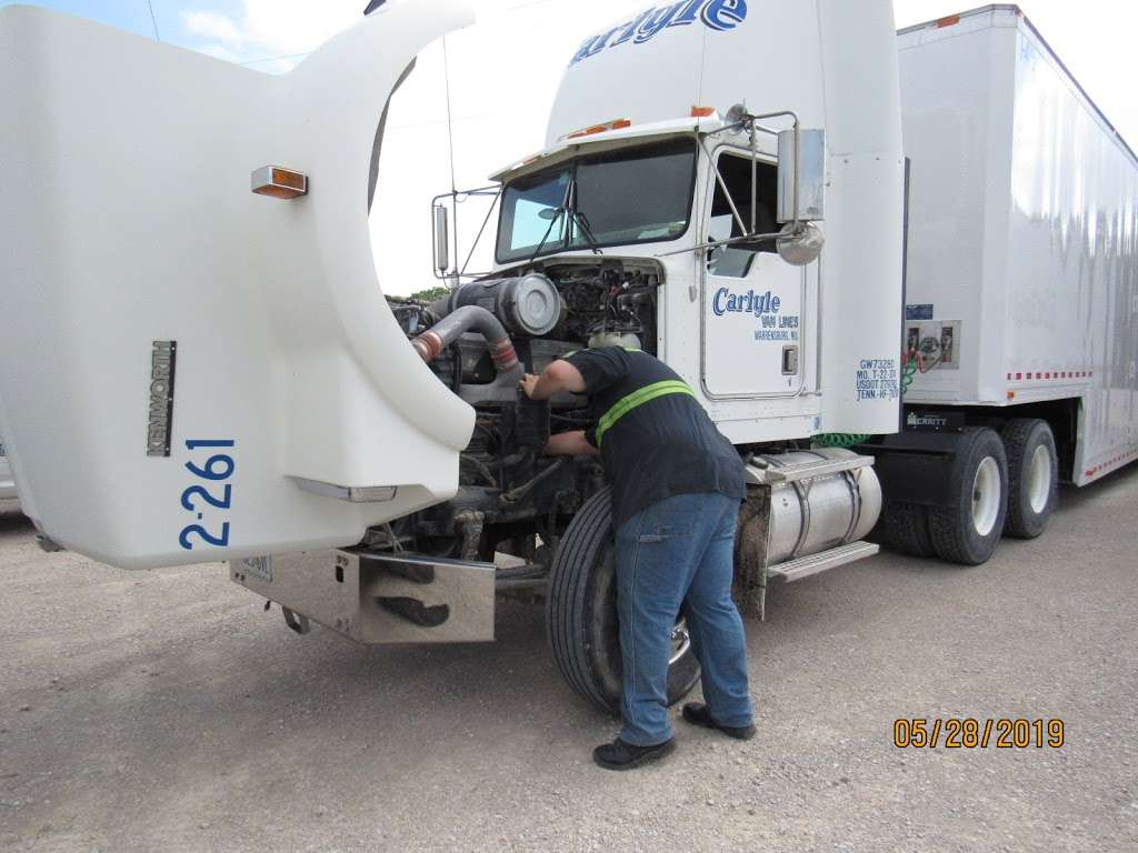 Carlyle Truck and Trailer Repair | 799 W. Young Ave, Warrensburg, MO 64093, USA | Phone: (660) 362-7151