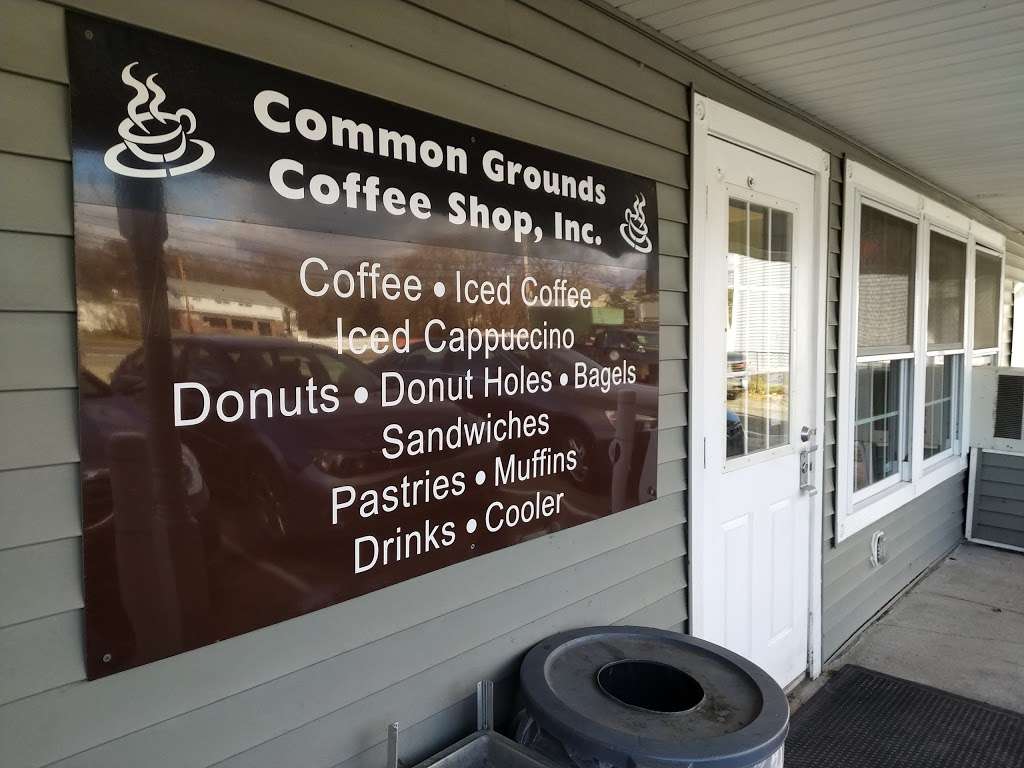 Common Grounds Coffee Shop | 101 E Main St, Merrimac, MA 01860 | Phone: (978) 346-7600