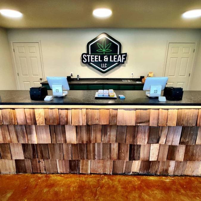 Steel & Leaf LLC - Hemp & CBD Dispensary | 125 E Market St, Jeffersonville, IN 47130, USA | Phone: (812) 913-4380