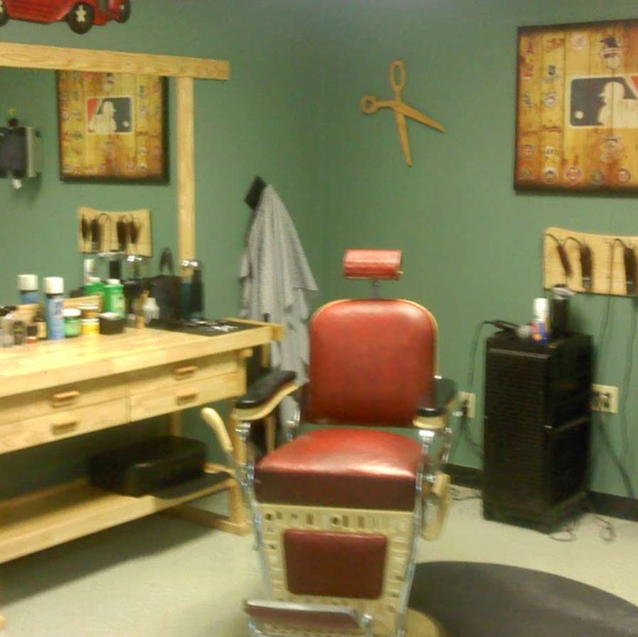 Holland Barber Shop | 625 Milford Warren Glen Rd, Milford, NJ 08848, USA | Phone: (908) 797-6125