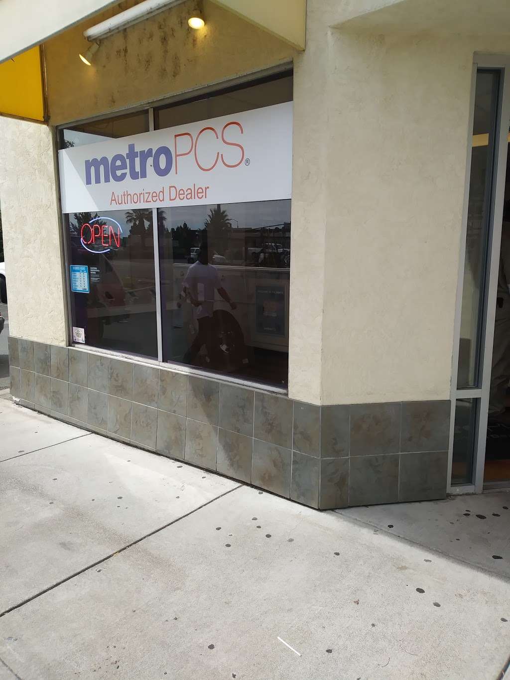 Metro by T-Mobile | 2023 N Texas St, Fairfield, CA 94533, USA | Phone: (707) 429-4224