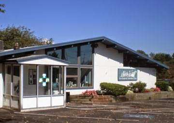 New England Veterinary Clinic & Pet Resort | 204 Highland Ave, Salem, MA 01970, USA | Phone: (978) 744-8325