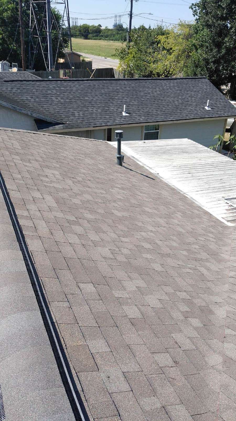 AAA Roofing & remodeling | 11319 Sagewood Dr, Houston, TX 77089, USA | Phone: (832) 351-0805