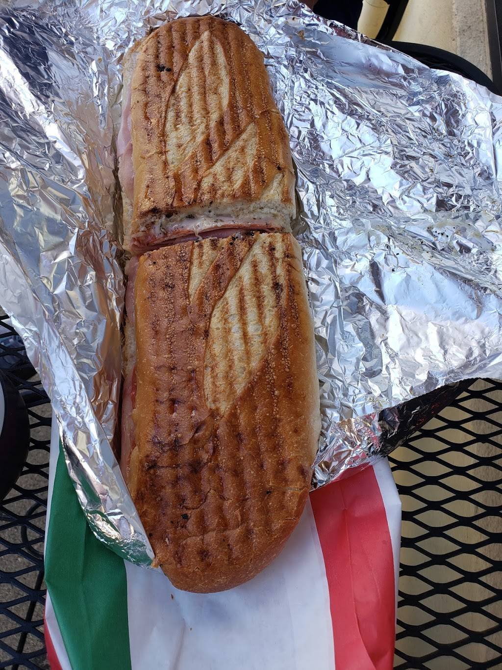 Sarges Subs | 451 Palisade Ave, Cliffside Park, NJ 07010, USA | Phone: (201) 313-4444