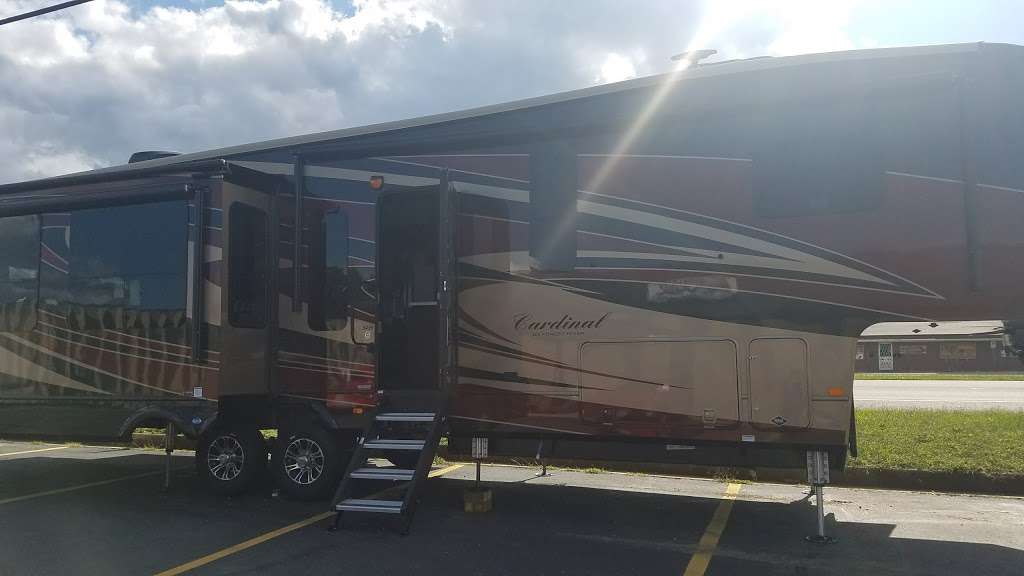 Economy RVs | 29020 Three Notch Rd, Mechanicsville, MD 20659, USA | Phone: (877) 233-6834