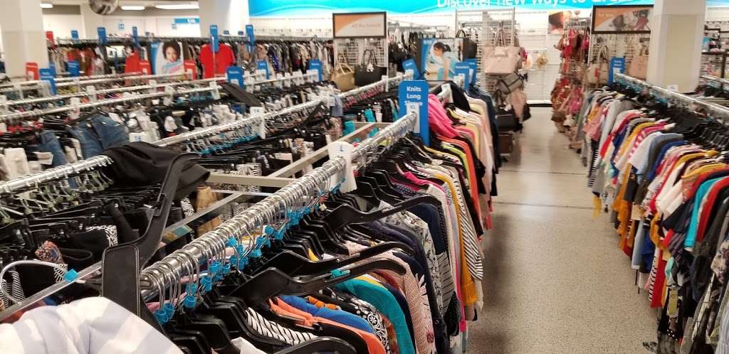 Ross Dress for Less | 1400 Lincoln Blvd, Venice, CA 90291, USA | Phone: (310) 392-0106