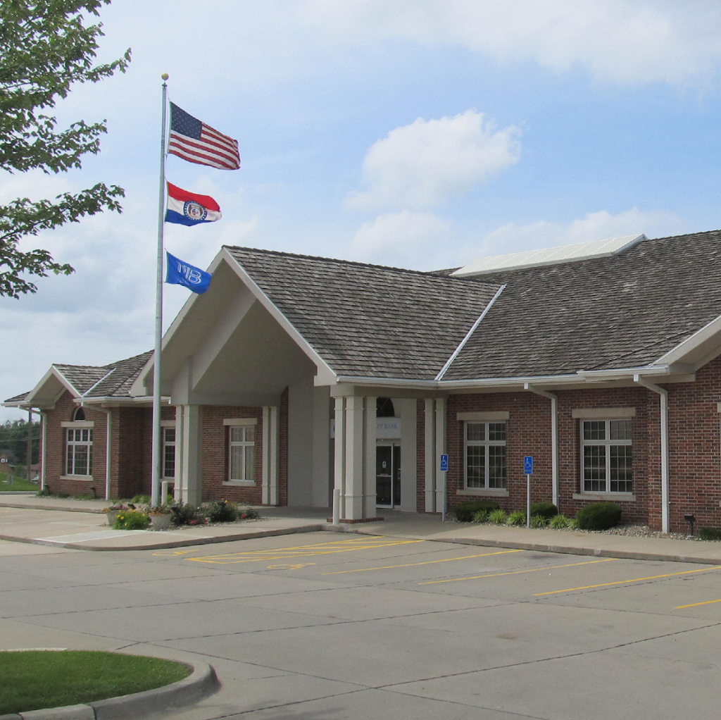 Nodaway Valley Bank | 4001 N Belt Hwy, St Joseph, MO 64506, USA | Phone: (816) 364-5678