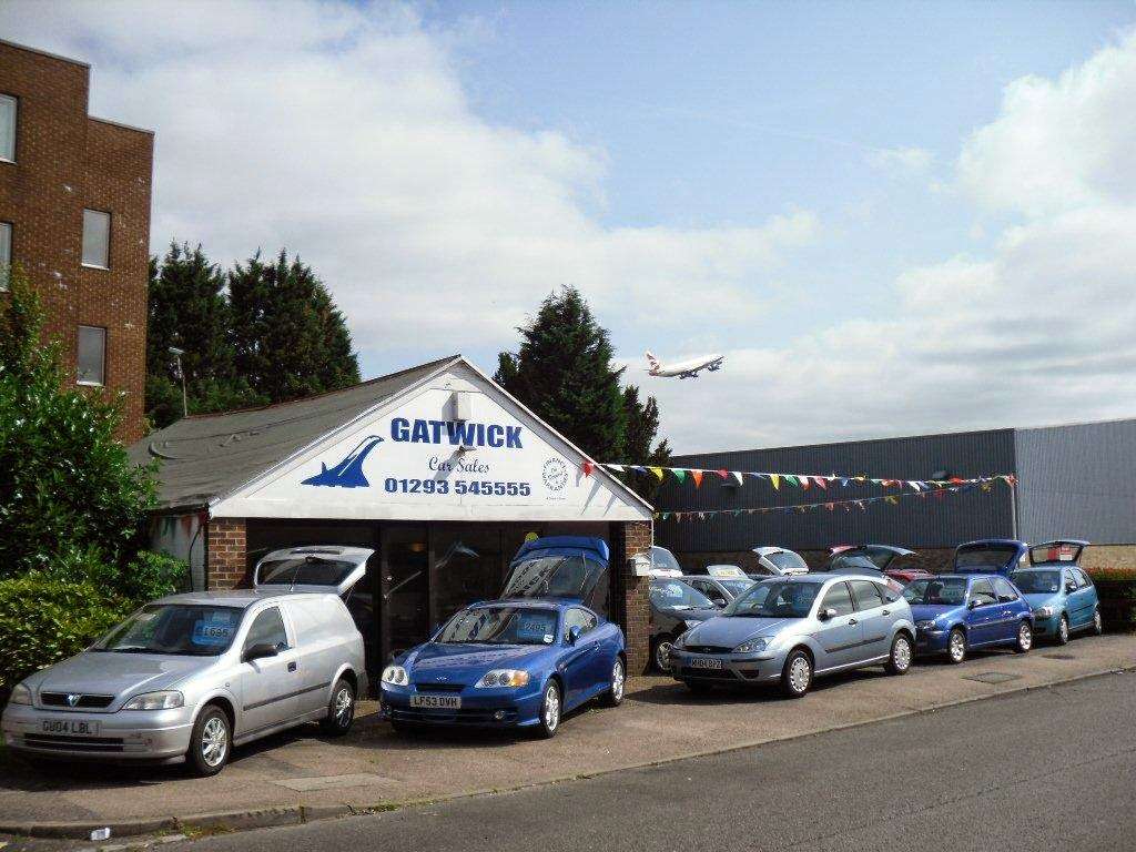 Gatwick Car Sales | 1-2 Church Rd, Lowfield Heath, Crawley RH11 0PQ, UK | Phone: 01293 545555