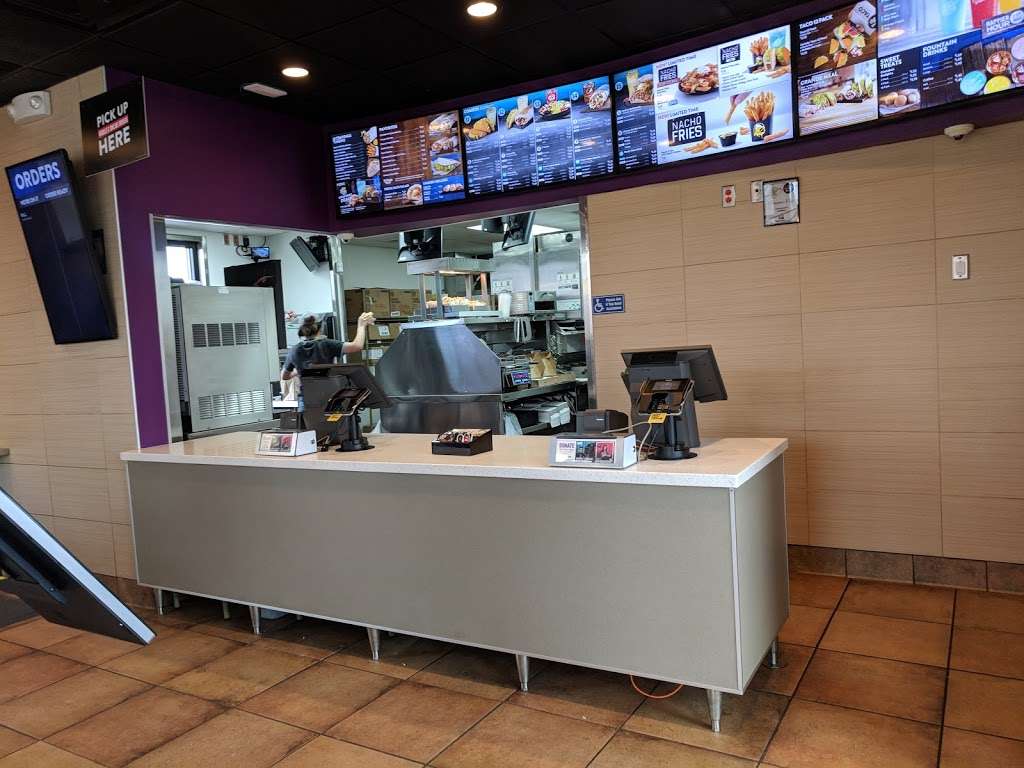 Taco Bell | 5030 Cambridge Way, Plainfield, IN 46168, USA | Phone: (317) 268-4929