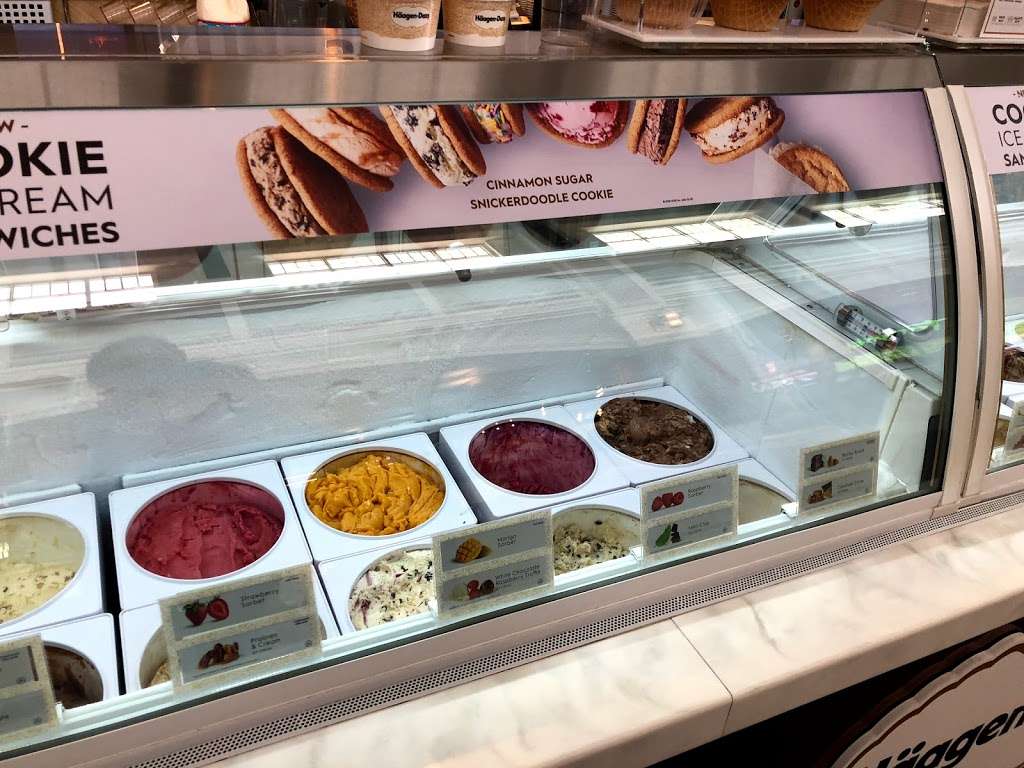 Häagen-Dazs® Ice Cream Shop | 498 Red Apple Ct, Central Valley, NY 10917, USA | Phone: (845) 928-2558