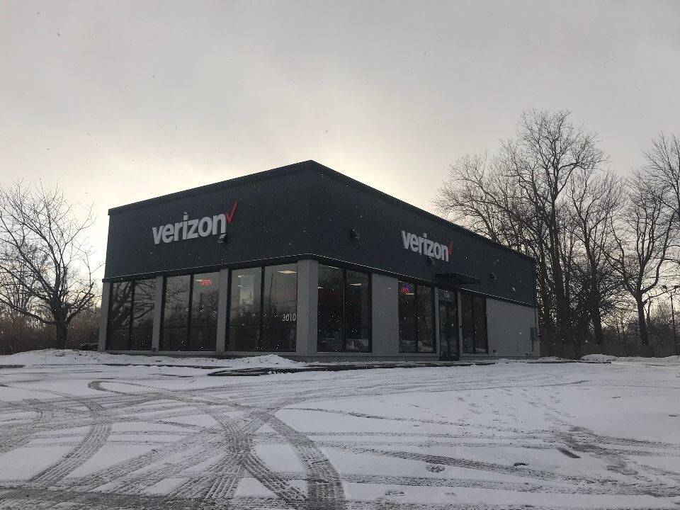 Verizon Authorized Retailer — Cellular Sales | 3010 Niagara Falls Blvd, Amherst, NY 14228 | Phone: (716) 693-4905