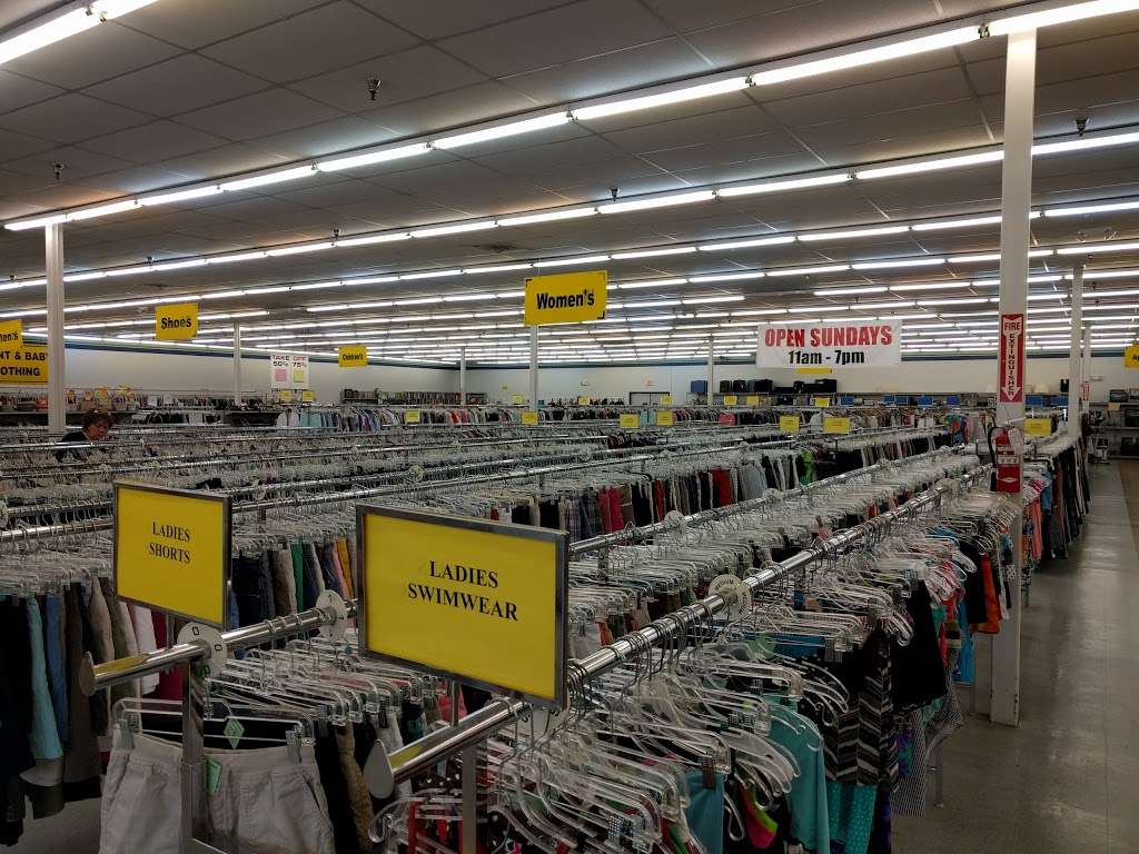 Bargain Hunters Thrift Store | 797 W Charlotte Ave, Mt Holly, NC 28120, USA | Phone: (704) 827-9102