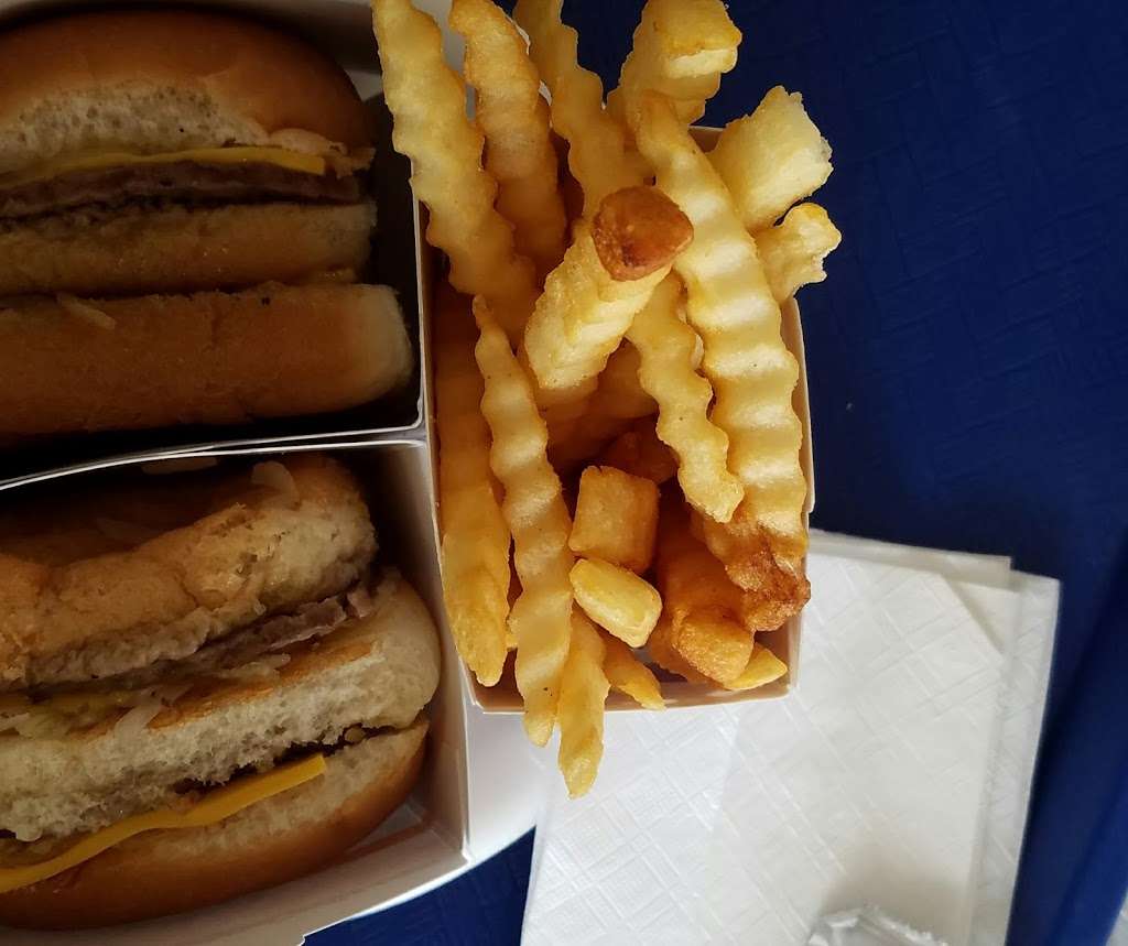 White Castle | 11730 75th St, Kenosha, WI 53142, USA | Phone: (262) 857-2500