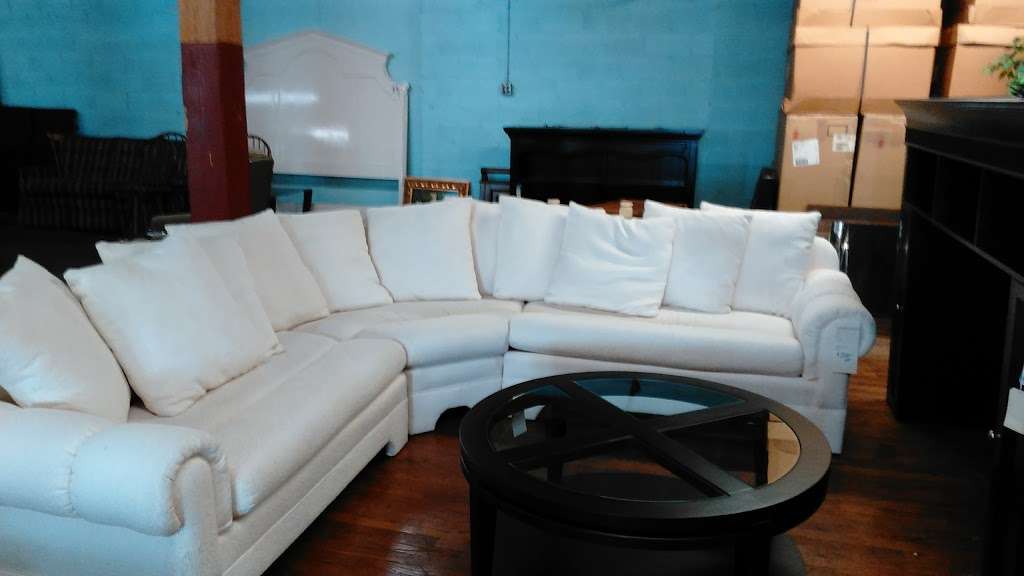 Carolina Furniture Mart, Inc. | 644 N Aspen St, Lincolnton, NC 28092, USA | Phone: (704) 735-1422