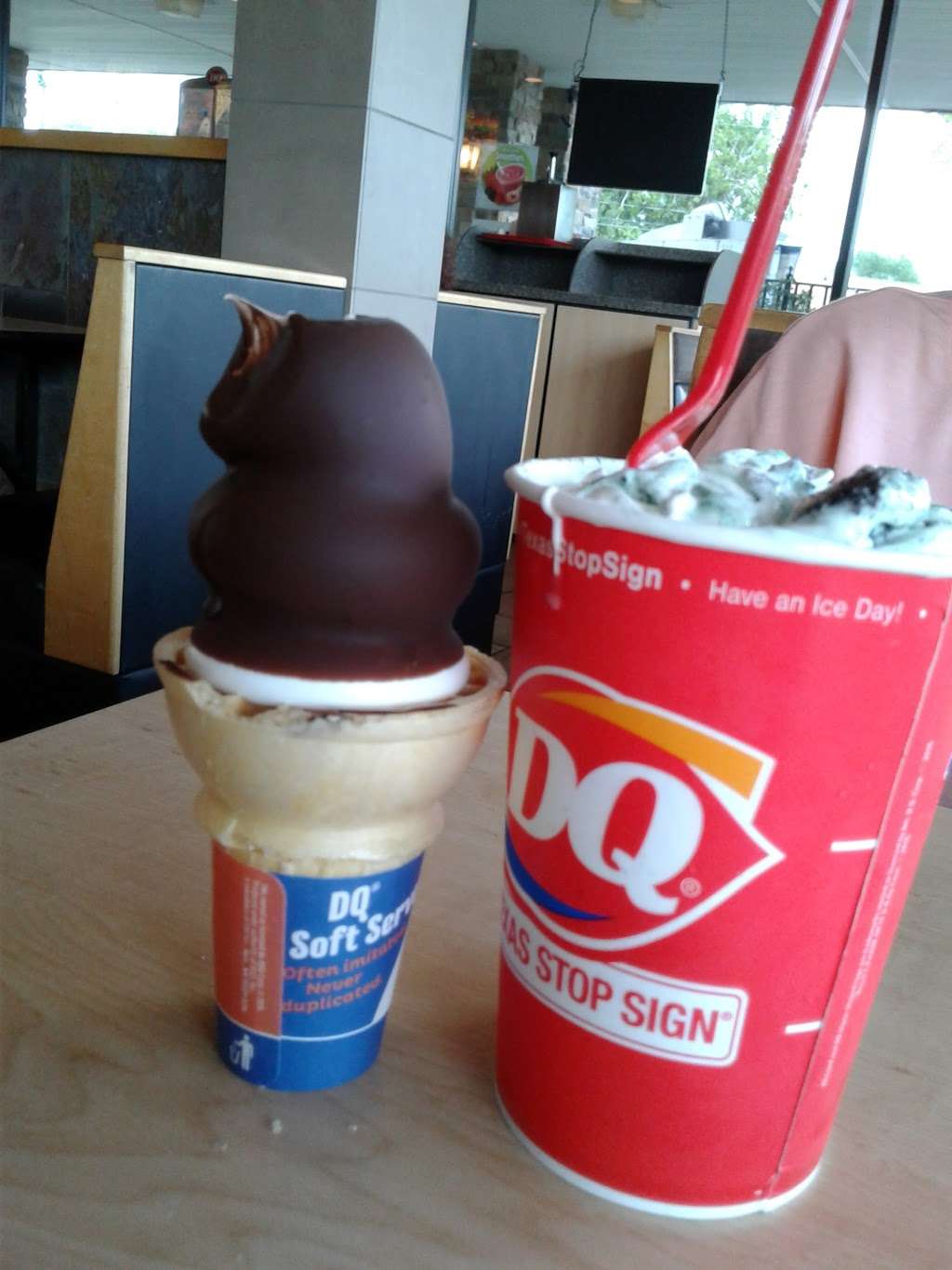 Dairy Queen | 1226 Mercury Dr, Houston, TX 77029, USA | Phone: (713) 676-0752