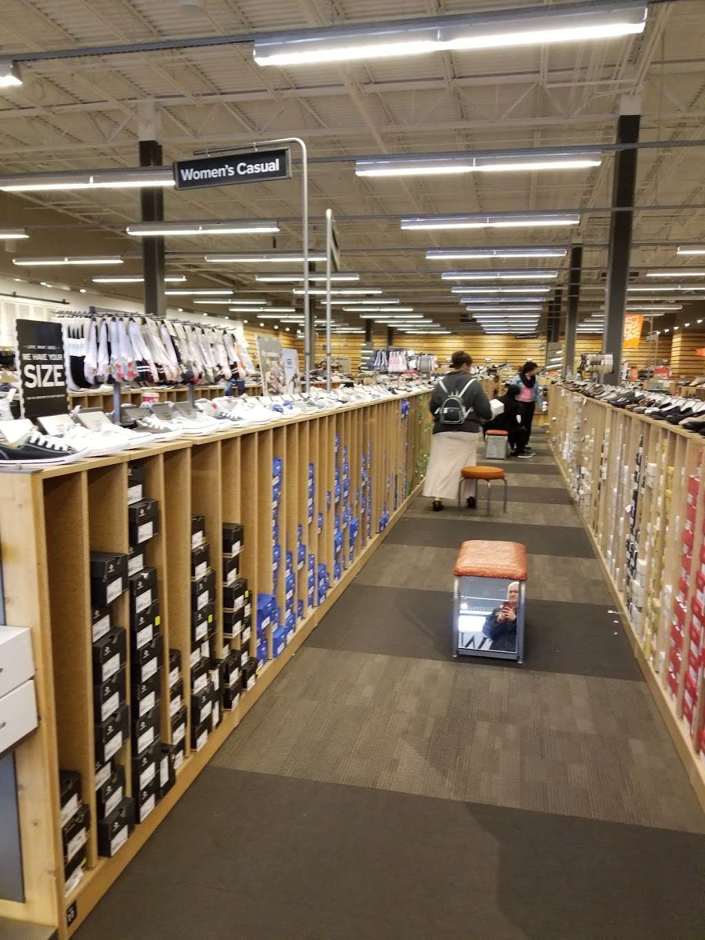 DSW Designer Shoe Warehouse | 1410 S Main Chapel Way, Gambrills, MD 21054, USA | Phone: (443) 292-5074