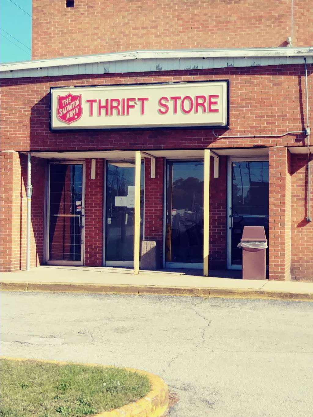 The Salvation Army Family Store & Donation Center | 1351 W 11th Ave, Gary, IN 46402, USA | Phone: (219) 882-9377