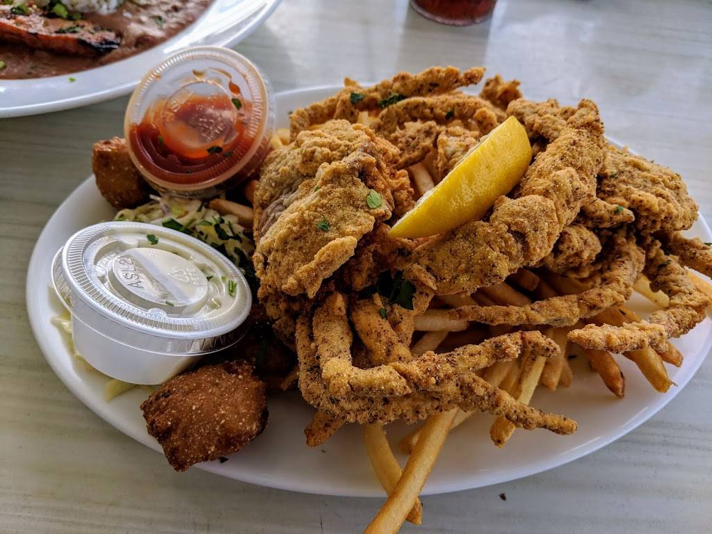 Felixs Restaurant & Oyster Bar | 7400 Lakeshore Dr, New Orleans, LA 70124, USA | Phone: (504) 304-4125