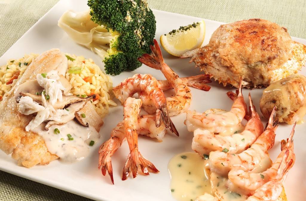 Landrys Seafood House | 600 N Shoreline Blvd, Corpus Christi, TX 78401, USA | Phone: (361) 882-6666