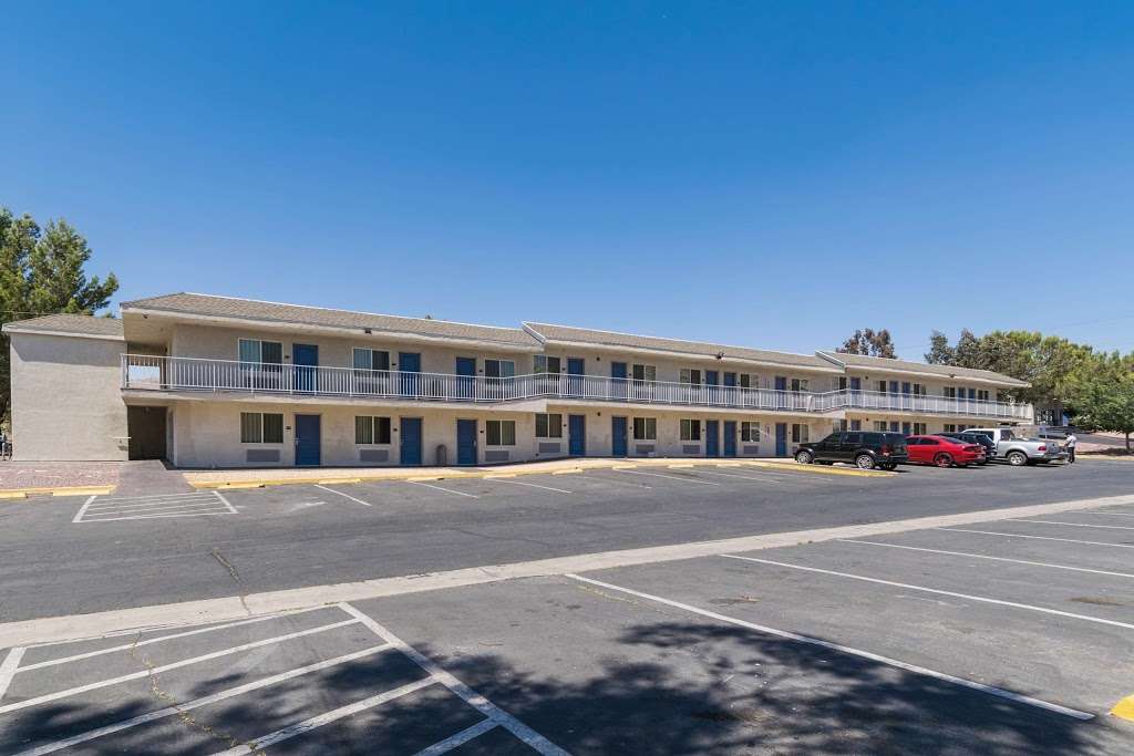 Motel 6 Victorville - Apple Valley | 16868 Stoddard Wells Rd, Victorville, CA 92394, USA | Phone: (760) 596-4000