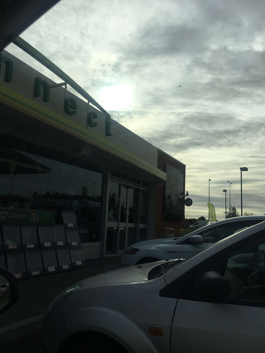 BP | A13, Westbound, Orsett, Grays RM16 3BJ, UK | Phone: 01375 678947