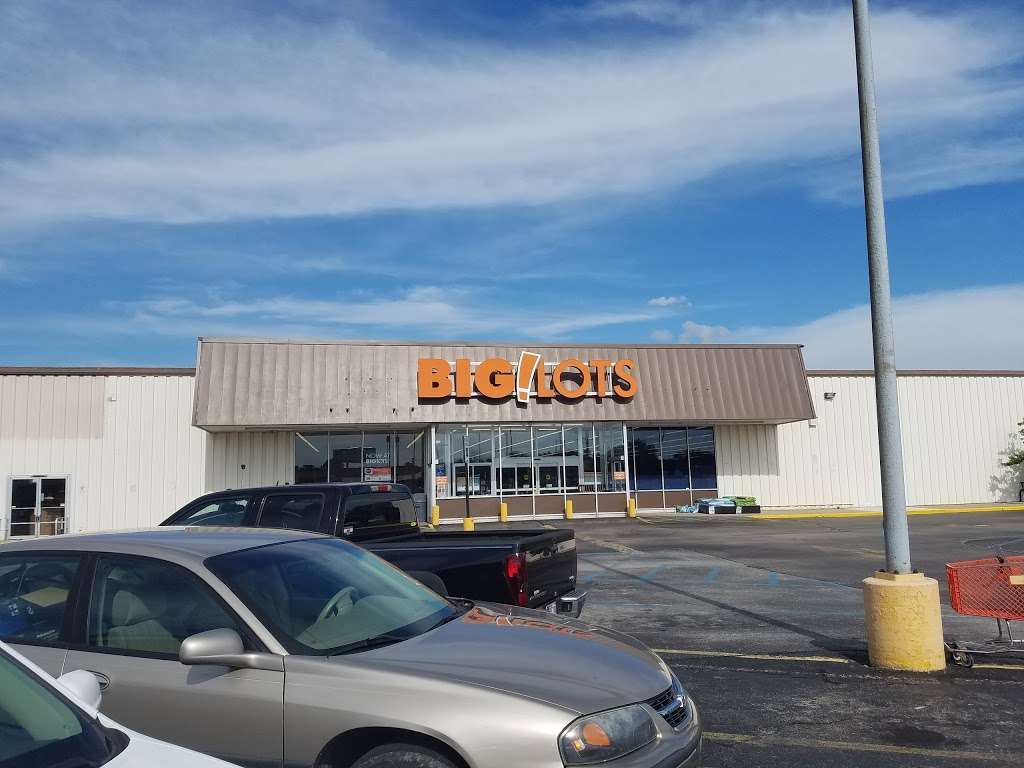 Big Lots | 1840 E Michigan Rd, Shelbyville, IN 46176, USA | Phone: (317) 398-2093