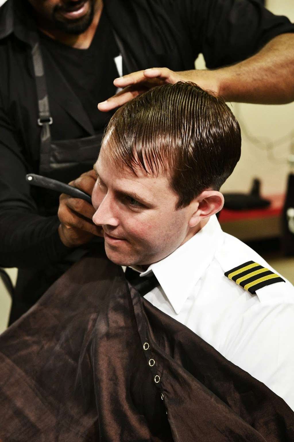 The Barber Shop at OHare Airport | Chicago OHare International Airport, Chicago, IL 60666, USA | Phone: (773) 686-9000