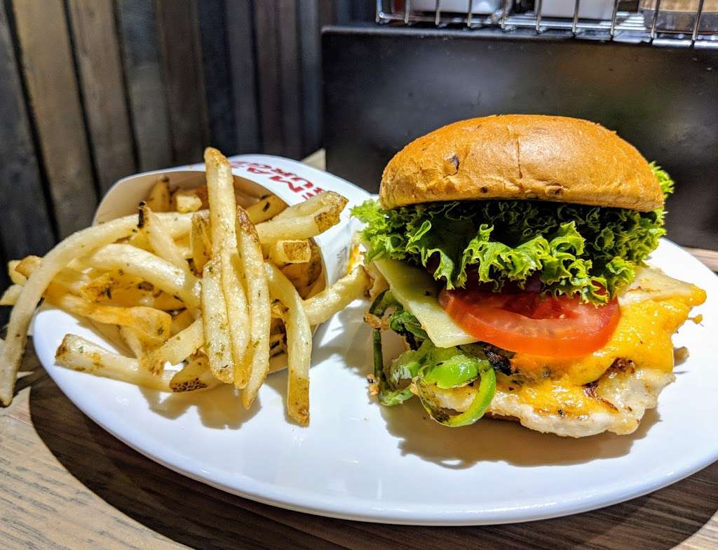 Smashburger | DIA, Concourse C, 8500 Peña Blvd, Denver, CO 80249, USA | Phone: (303) 633-1500