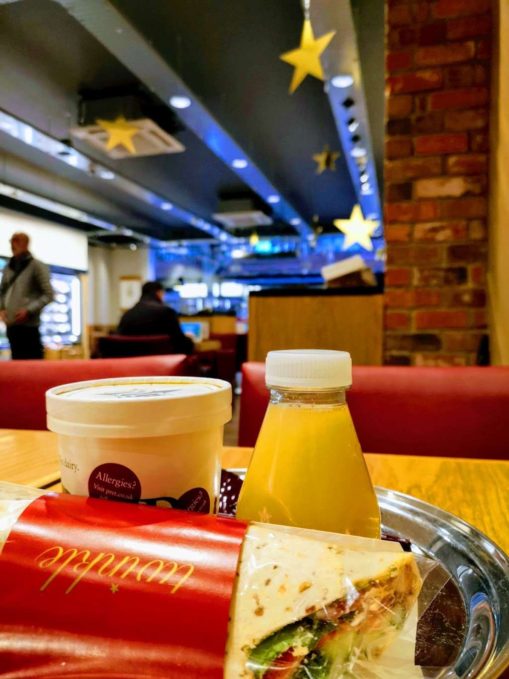 Pret A Manger | 7-9 Queensway, London W2 4QJ, UK | Phone: 020 7221 0656