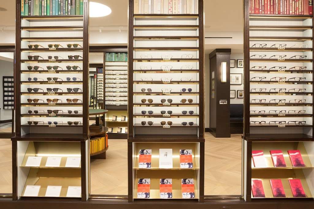 Warby Parker | 851 W Armitage Ave, Chicago, IL 60614, USA | Phone: (773) 341-1890