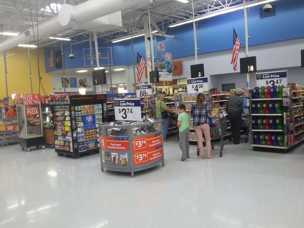 Walmart Supercenter | 310 Hedge Ln, Paola, KS 66071, USA | Phone: (913) 294-5400