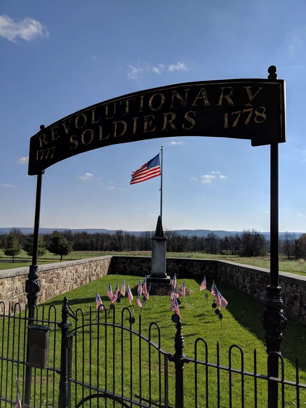 Revolutionary Soldiers Cemetery | Spring City, PA 19475