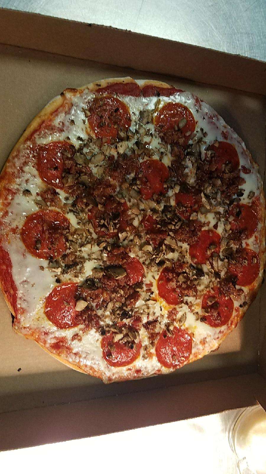 Riteway Pizza | 9 N Shortridge Rd, Indianapolis, IN 46219, USA | Phone: (317) 991-5977