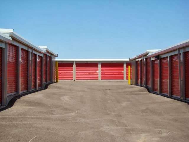 St. Joseph Self Storage | 2205 S Riverside Rd, St Joseph, MO 64507, USA | Phone: (816) 232-4600