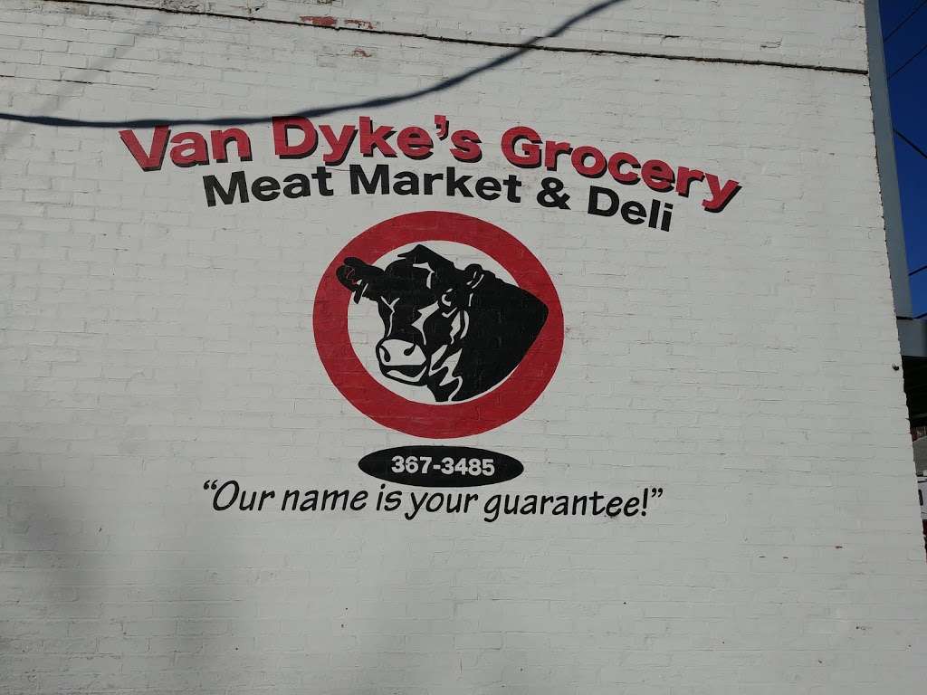 Van Dyke Grocery | 401 N 4th St, Atchison, KS 66002, USA | Phone: (913) 367-3485
