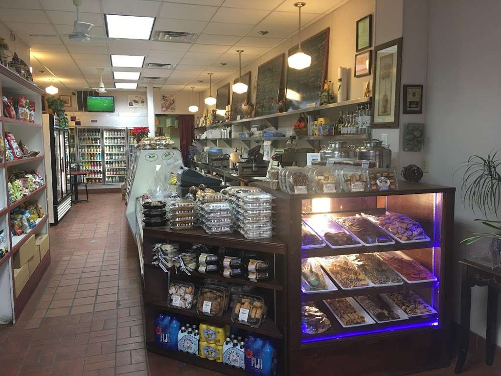 Villarinas Deli & Catering | 3303, 27 S Greeley Ave, Chappaqua, NY 10514, USA | Phone: (914) 238-7153