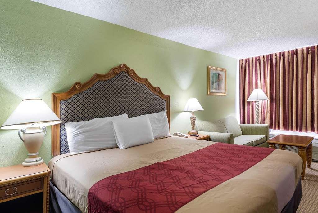 Econo Lodge | 1601 Interstate 45 S, Conroe, TX 77301, USA | Phone: (936) 756-8941